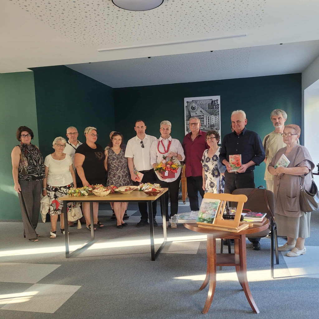 Spotkanie autorskie Janiny Malickiej w starachowickiej bibliotece [zdjęcia]