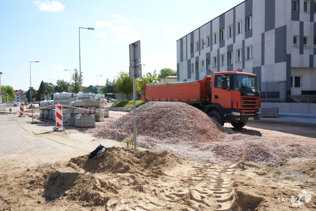 Remonty drogowe przy ul. Spółdzielczej postępują. Niedługo wymiana nawierzchni [wideo, zdjęcia]