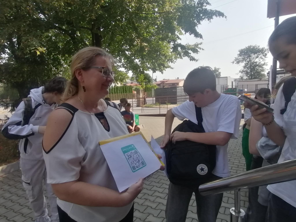 Uczniowie radoszyckiej szkoły upamiętnili swojego bohatera [zdjęcia]