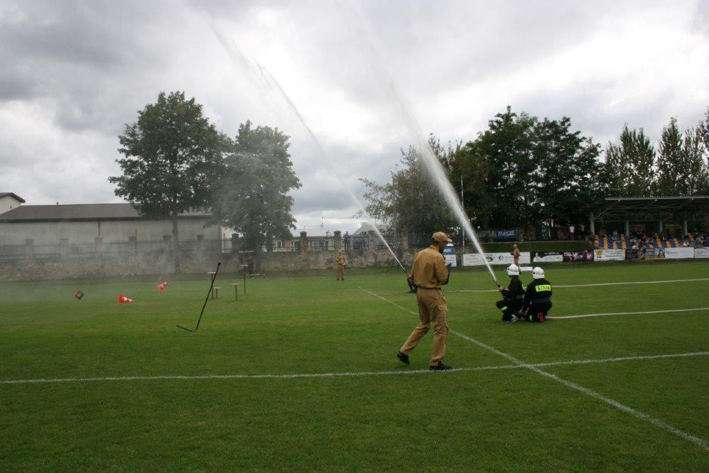 OSP Dziebałtów wygrywa w miejsko-gminnych zawodach sportowo-pożarniczych [zdjęcia]