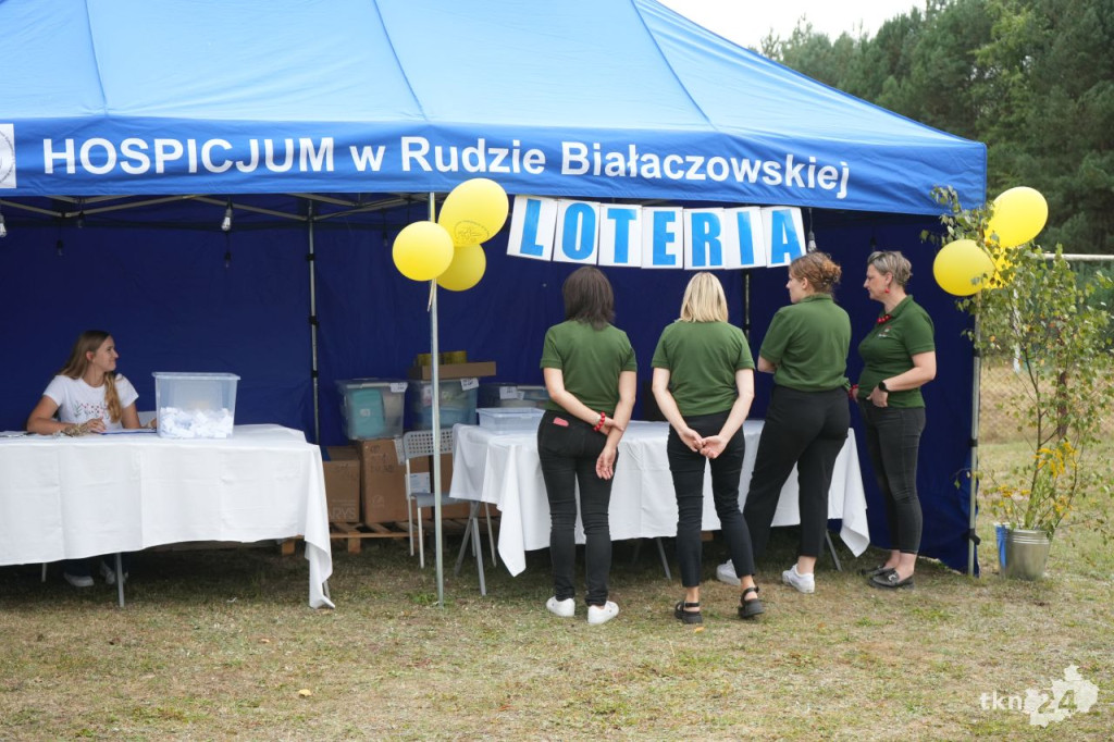 Festyn przy Hospicjum w Rudzie Białaczowskiej. Zebrano ponad 11 tysięcy złotych [wideo, zdjęcia]