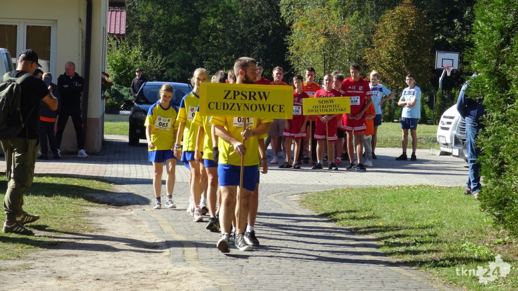 32. Mistrzostwa Województwa Świętokrzyskiego w Biegach Przełajowych w Baryczy [wideo, zdjęcia]
