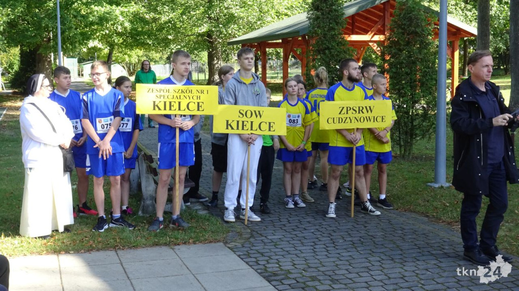 32. Mistrzostwa Województwa Świętokrzyskiego w Biegach Przełajowych w Baryczy [wideo, zdjęcia]