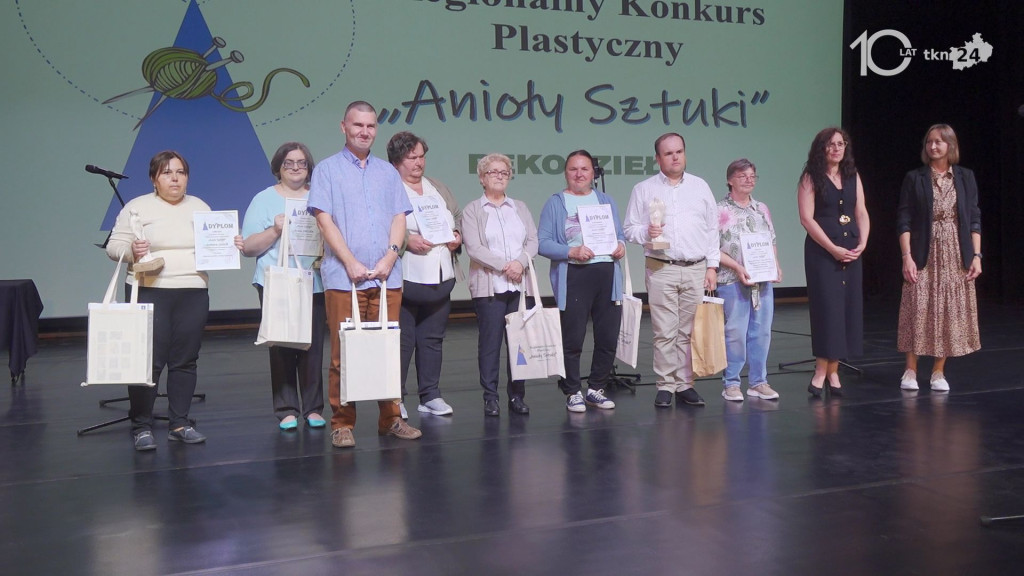 Rozdali Anioły Sztuki. Wystawę można podziwiać przez dwa tygodnie [wideo, zdjęcia]