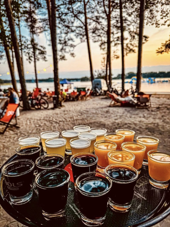 Pino Pizza & Beach Bar w Sielpi zaprasza na pożegnanie sezonu
