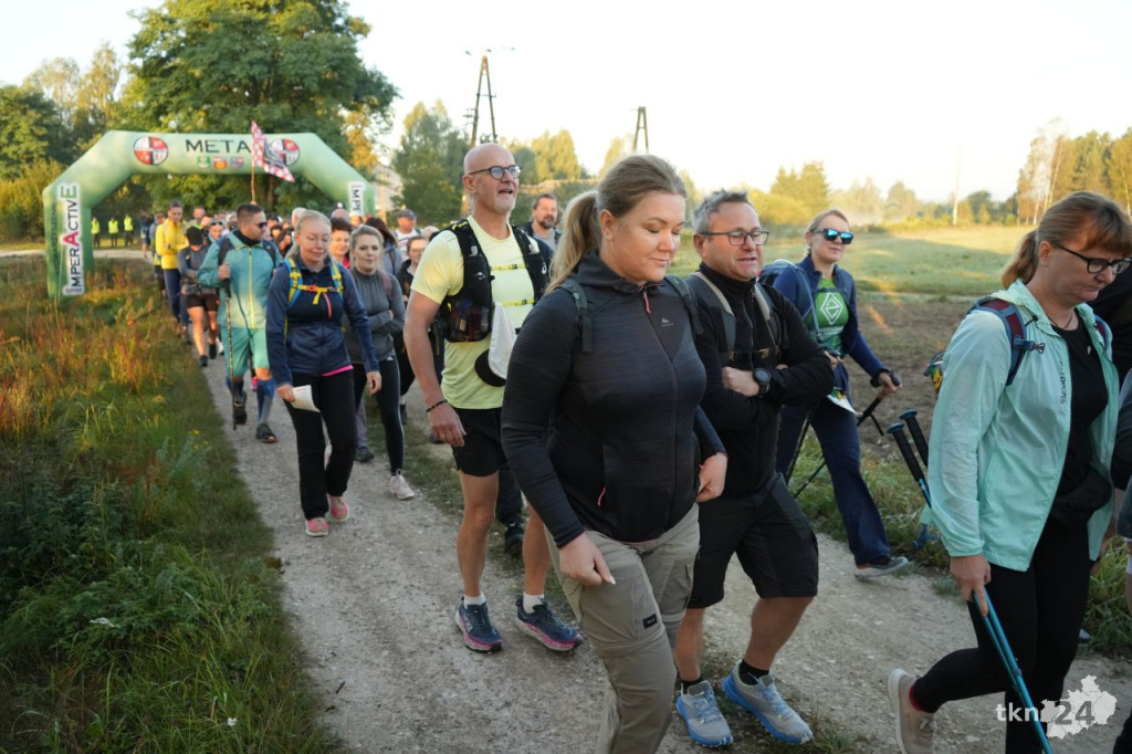 Po raz czwarty pożegnali Afrykę. 140 piechurów na trasie rajdu [wideo, zdjęcia]