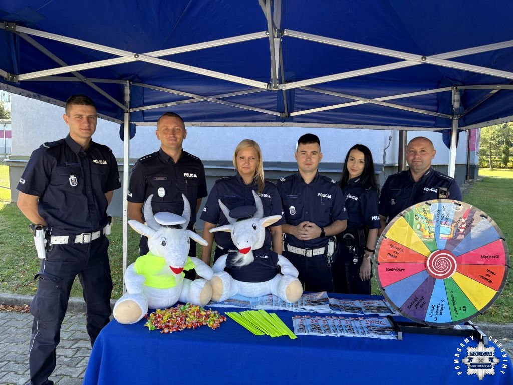 Bezpieczna droga do szkoły - działania profilaktyczne koneckich policjantów
