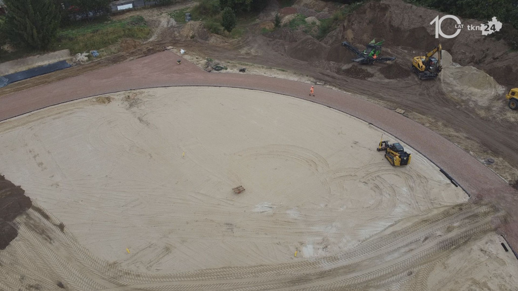 Stadion lekkoatletyczny w Końskich coraz bliżej [wideo, zdjęcia]