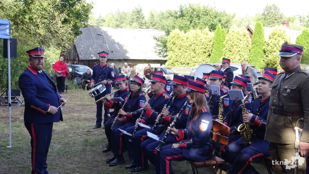 W Bokowie uroczyście odsłonięto odnowiony pomnik pamięci żołnierzy Armii Krajowej [wideo, zdjęcia]