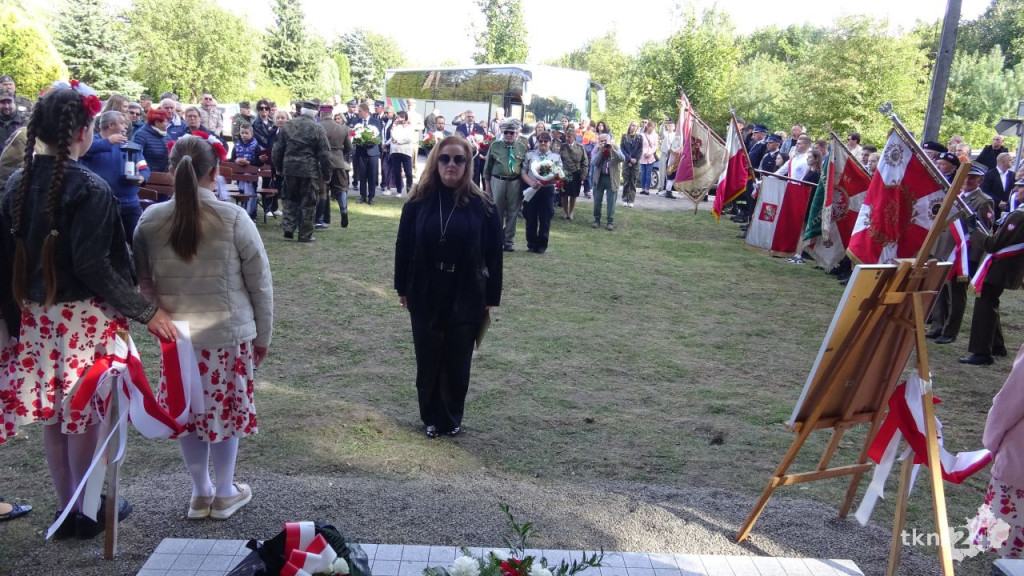 W Bokowie uroczyście odsłonięto odnowiony pomnik pamięci żołnierzy Armii Krajowej [wideo, zdjęcia]