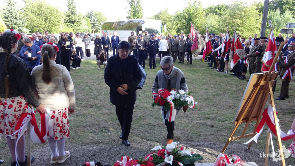W Bokowie uroczyście odsłonięto odnowiony pomnik pamięci żołnierzy Armii Krajowej [wideo, zdjęcia]