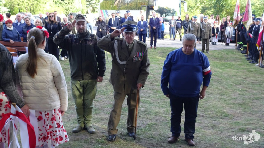 W Bokowie uroczyście odsłonięto odnowiony pomnik pamięci żołnierzy Armii Krajowej [wideo, zdjęcia]