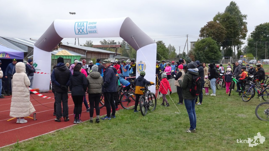 Wyścig rowerowy w Rudzie Malenieckiej. Ogromne emocje i wielu zawodników na starcie [wideo, zdjęcia]