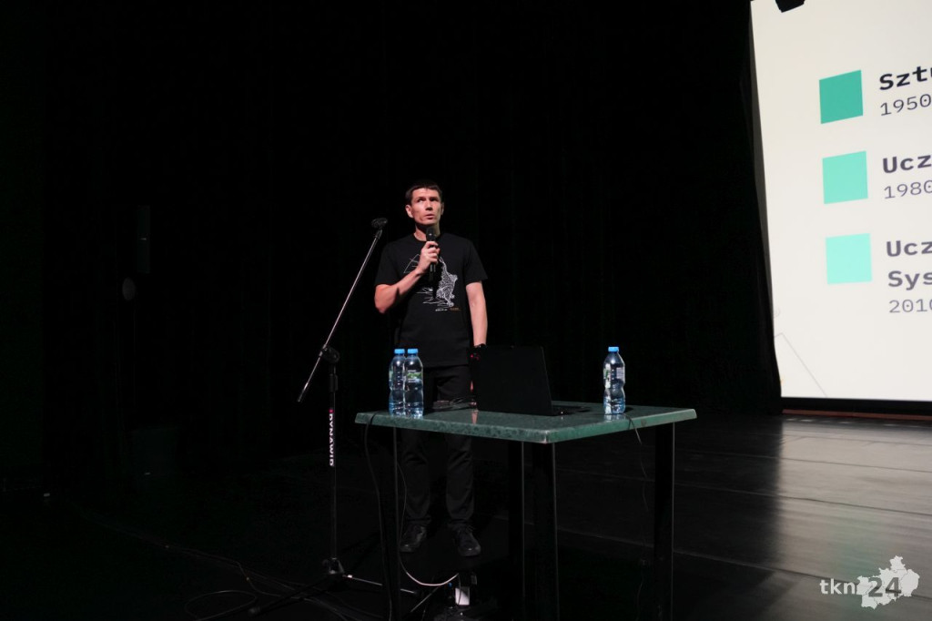 O sztucznej inteligencji w edukacji opowiadał twórca polskiego modelu Bielik [wideo, zdjęcia]