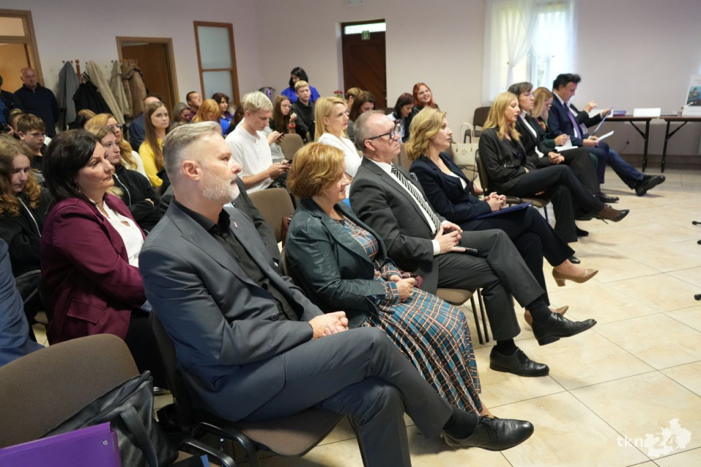 Młodzież prezentowała swoje talenty w Muzeum w Maleńcu [wideo, zdjęcia]