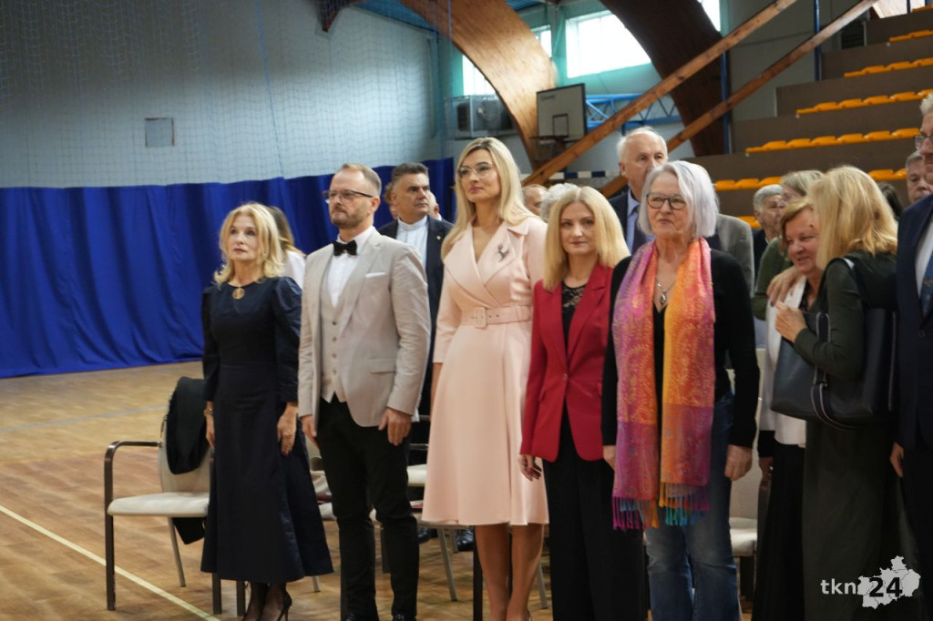 110 lat tradycji i wspomnień. Jubileusz I LO im. KEN w Końskich [wideo, zdjęcia]