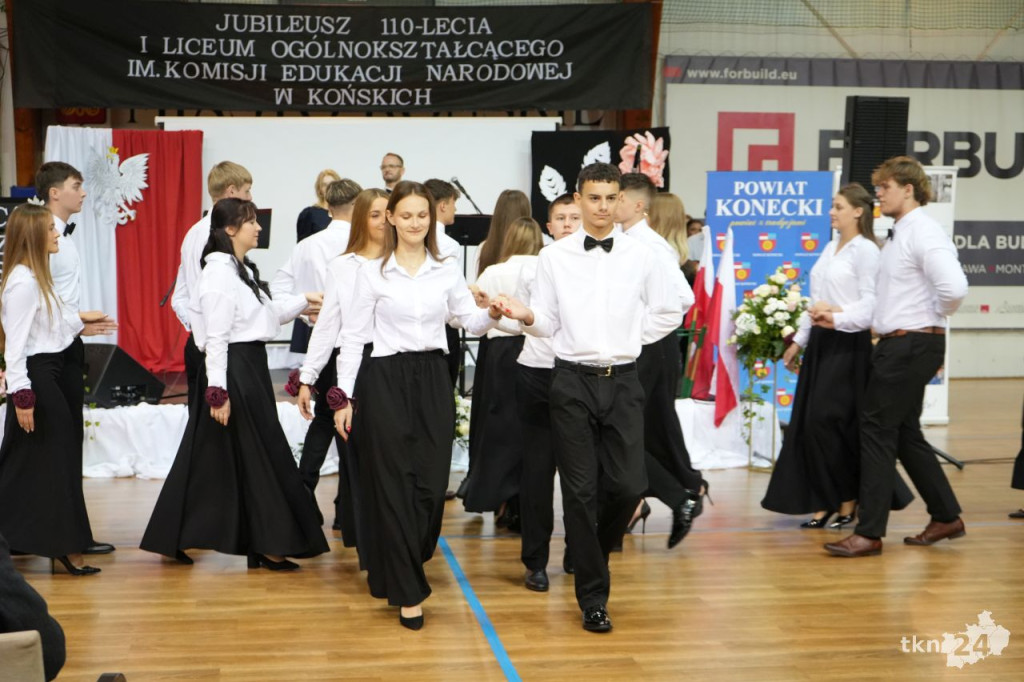 110 lat tradycji i wspomnień. Jubileusz I LO im. KEN w Końskich [wideo, zdjęcia]