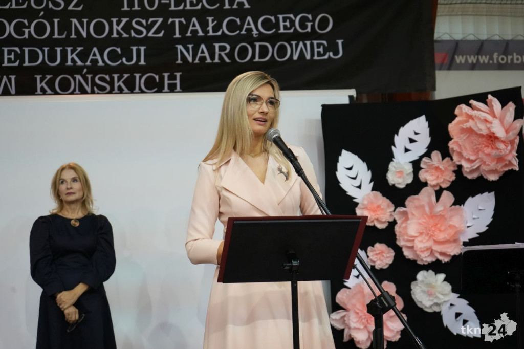 110 lat tradycji i wspomnień. Jubileusz I LO im. KEN w Końskich [wideo, zdjęcia]