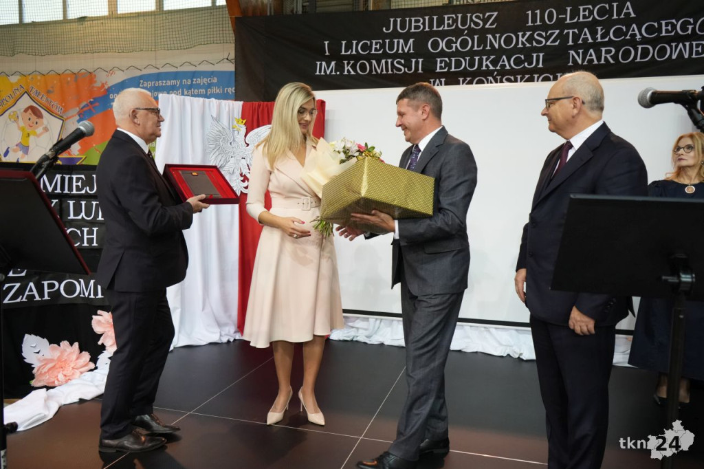 110 lat tradycji i wspomnień. Jubileusz I LO im. KEN w Końskich [wideo, zdjęcia]
