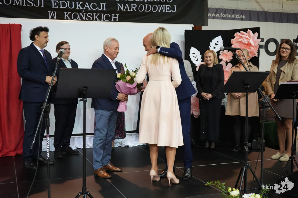 110 lat tradycji i wspomnień. Jubileusz I LO im. KEN w Końskich [wideo, zdjęcia]