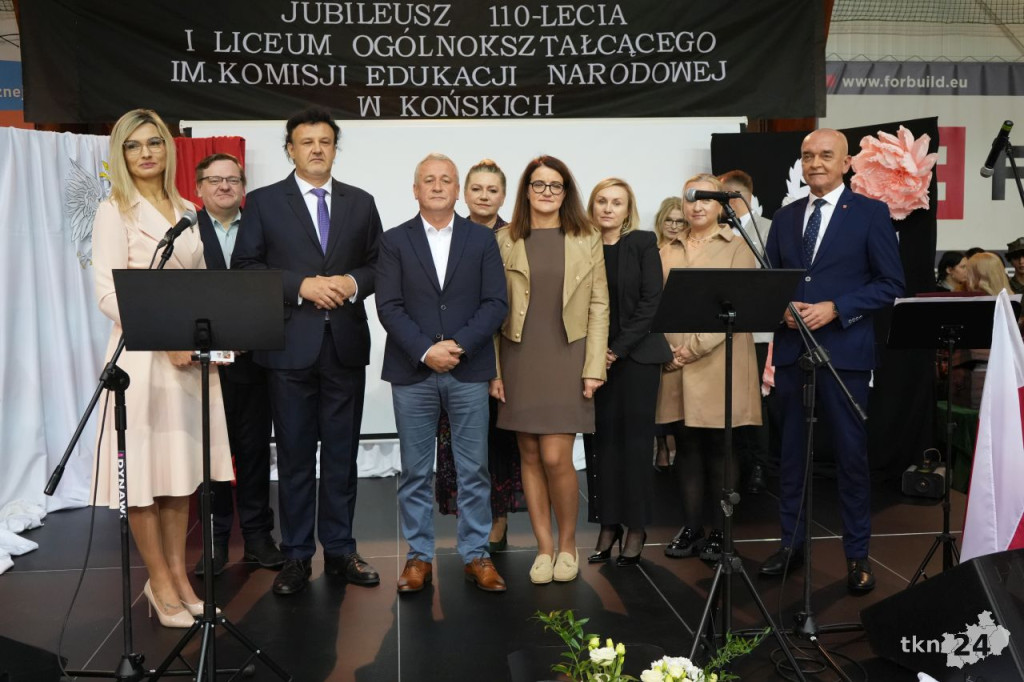 110 lat tradycji i wspomnień. Jubileusz I LO im. KEN w Końskich [wideo, zdjęcia]