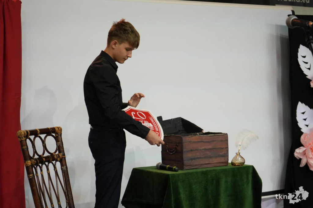 110 lat tradycji i wspomnień. Jubileusz I LO im. KEN w Końskich [wideo, zdjęcia]