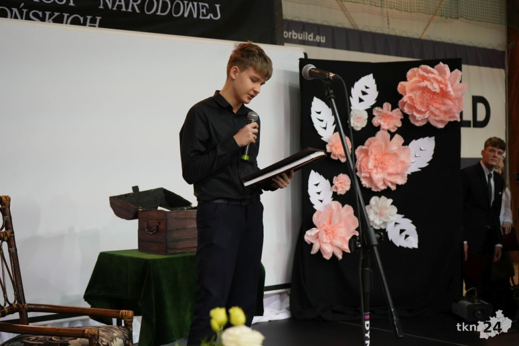110 lat tradycji i wspomnień. Jubileusz I LO im. KEN w Końskich [wideo, zdjęcia]