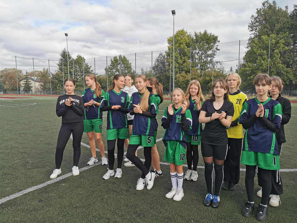 PSP nr 2 w Stąporkowie zdominowało Miejsko-Gminny Turniej Piłki Nożnej [zdjęcia]