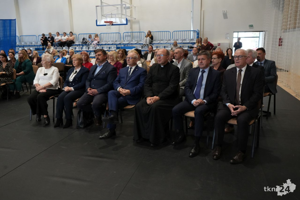 Gminne obchody Dnia Edukacji Narodowej 2025 w Końskich [wideo, zdjęcia]