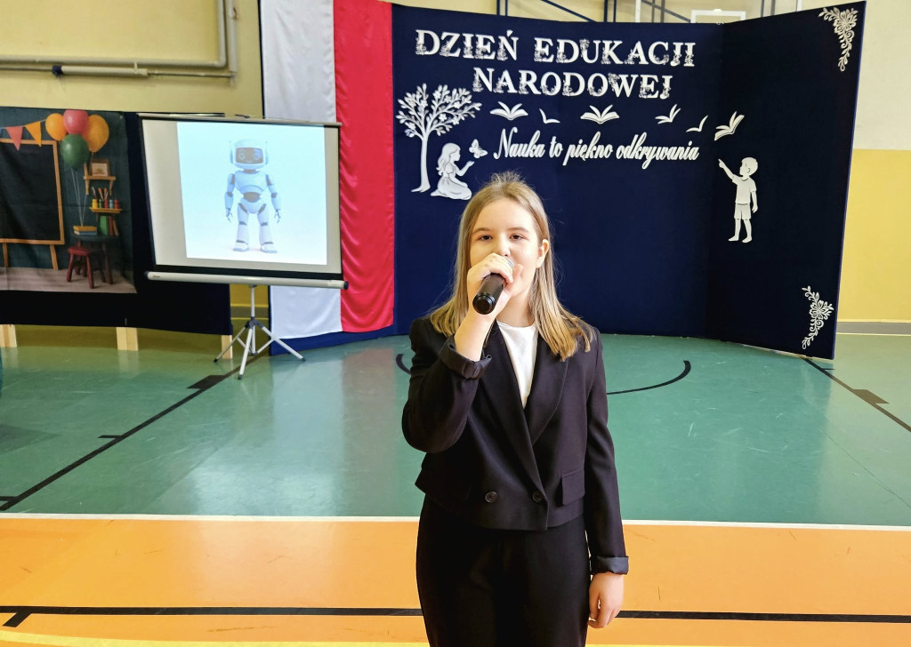 Sztuczna Inteligencja poprowadziła specjalne zajęcia szkolne w Królewcu [zdjęcia]