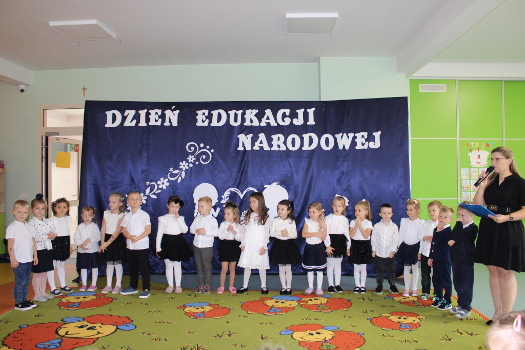 Dzień Edukacji Narodowej 2025 w gminie Smyków. Świętowały szkoły i przedszkole [zdjęcia]