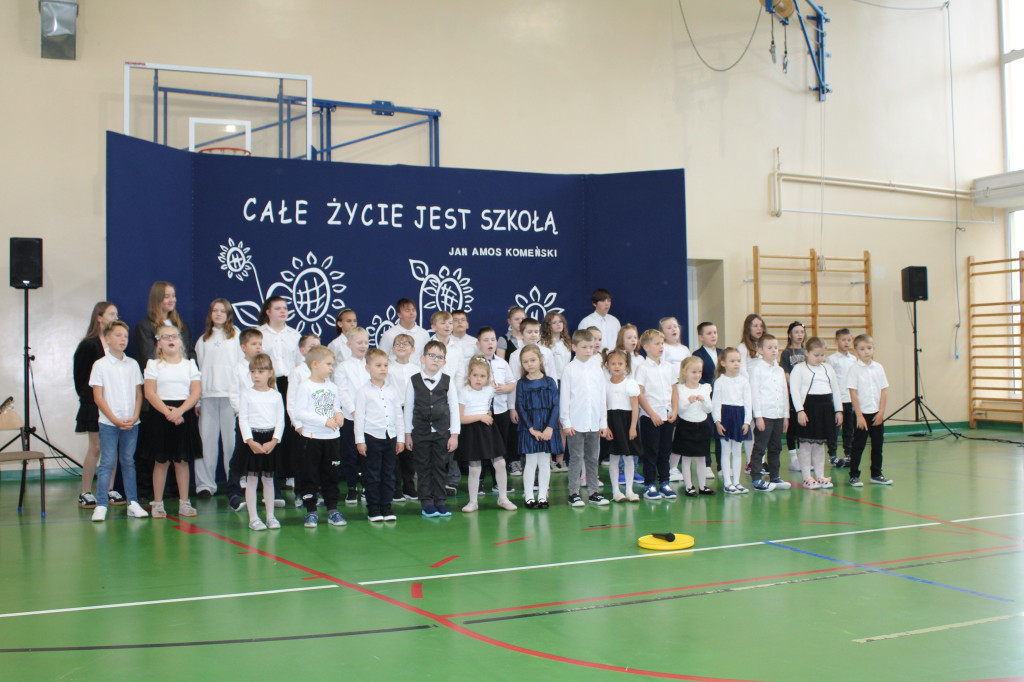 Dzień Edukacji Narodowej 2025 w gminie Smyków. Świętowały szkoły i przedszkole [zdjęcia]