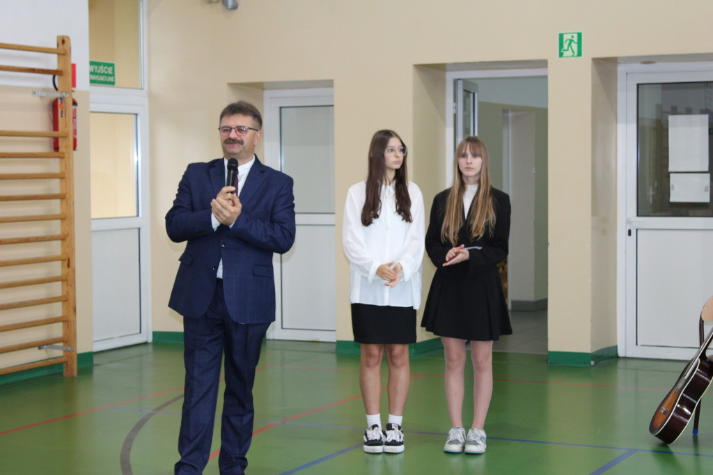 Dzień Edukacji Narodowej 2025 w gminie Smyków. Świętowały szkoły i przedszkole [zdjęcia]