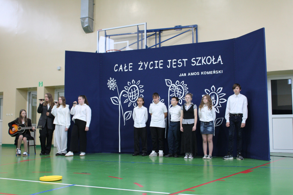 Dzień Edukacji Narodowej 2025 w gminie Smyków. Świętowały szkoły i przedszkole [zdjęcia]