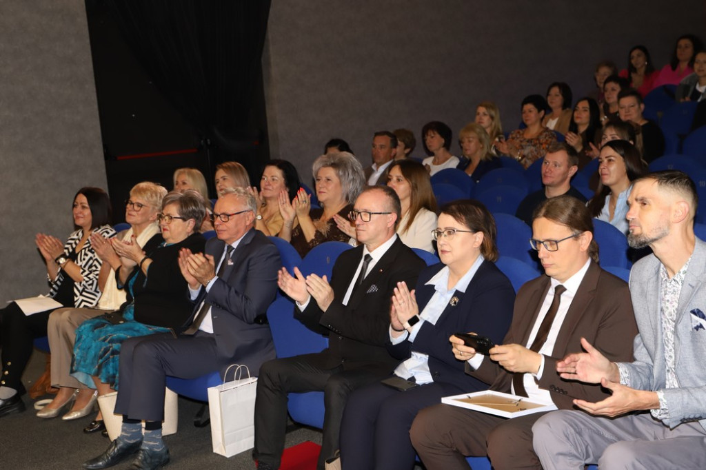 Stąporkowski Związek Nauczycielstwa Polskiego świętował Dzień Edukacji Narodowej [zdjęcia]