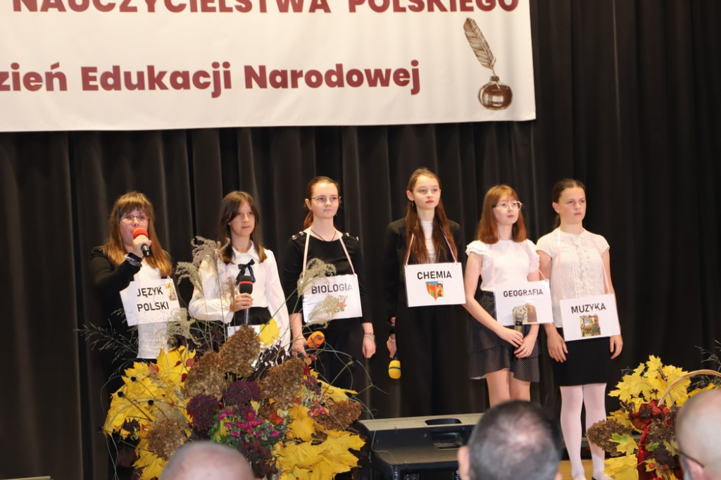 Stąporkowski Związek Nauczycielstwa Polskiego świętował Dzień Edukacji Narodowej [zdjęcia]