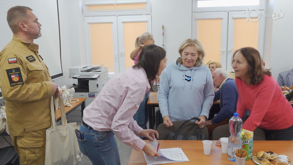 Czujny senior! Ratująca życie wiedza i ważne narzędzia dla seniorów [wideo, zdjęcia]