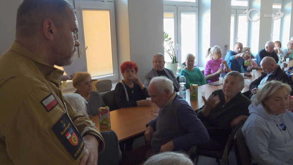 Czujny senior! Ratująca życie wiedza i ważne narzędzia dla seniorów [wideo, zdjęcia]