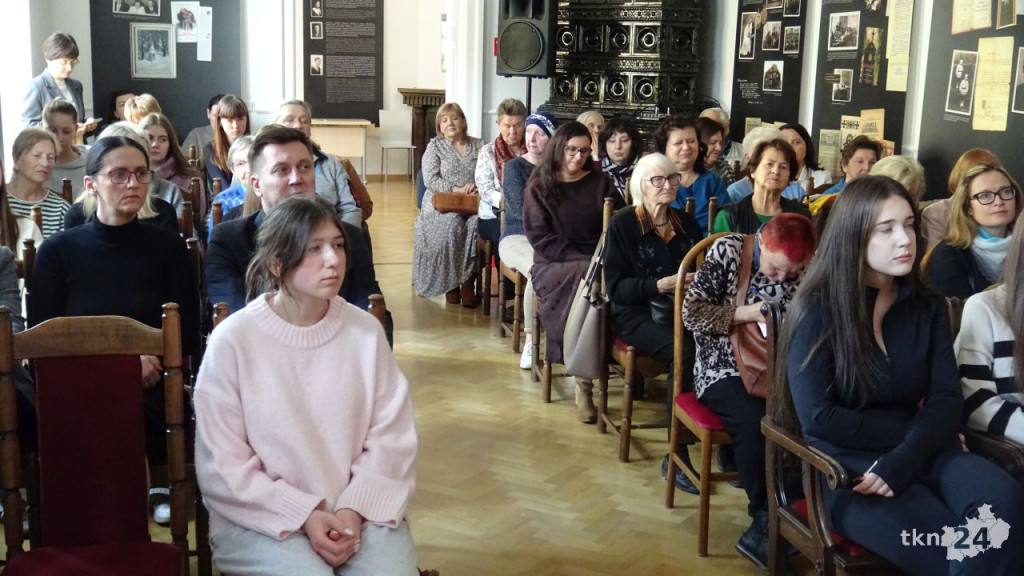 Jak zmuszano dzieci do pracy? Ciekawa konferencja w Końskich [wideo, zdjęcia]