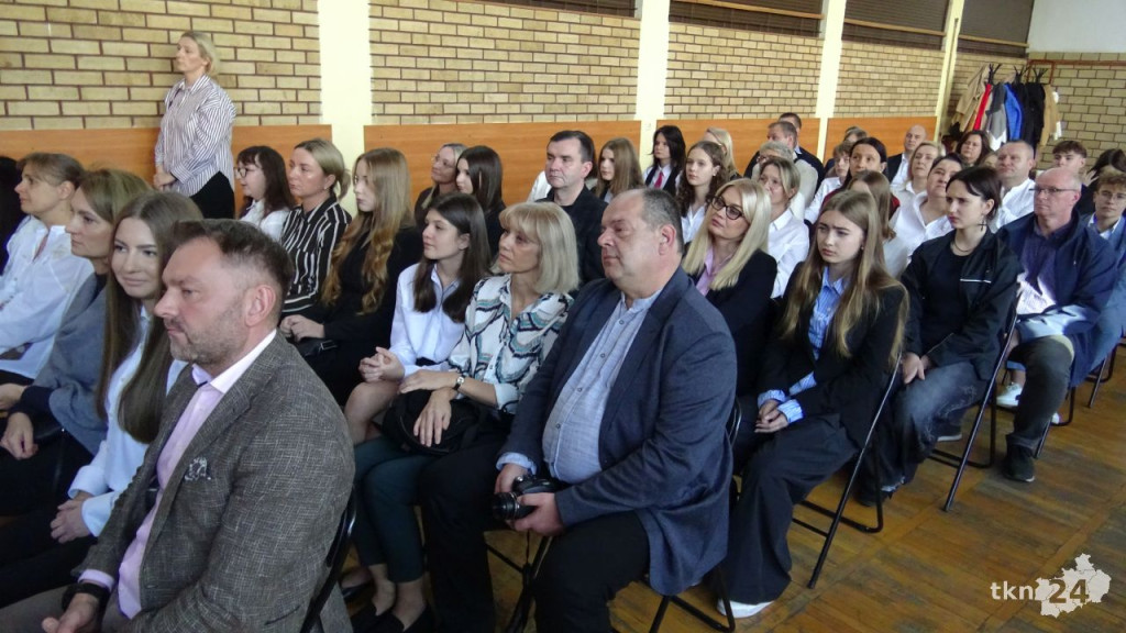 Oto najlepsi uczniowie gminy Końskie. Poznajcie stypendystów [wideo, zdjęcia]