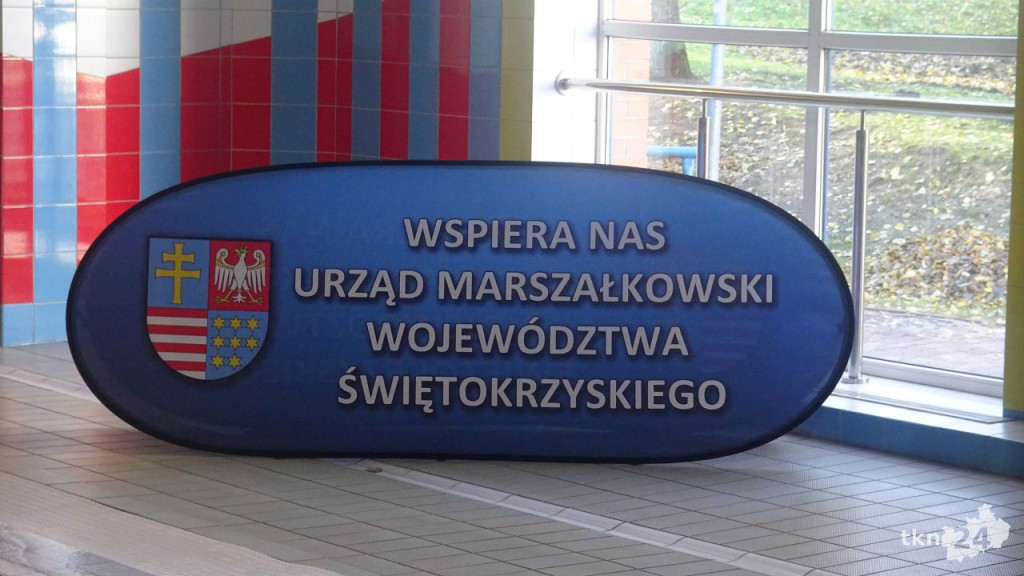 Po raz piąty pływali by zdobyć Puchar Marszałka Województwa Świętokrzyskiego [wideo, zdjęcia]