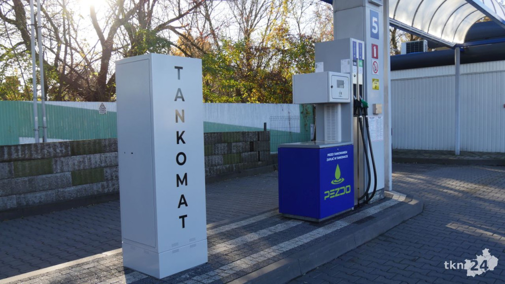 Nowa stacja paliw w Końskich. PEZDO to niskie ceny i pełna automatyzacja [wideo, zdjęcia]