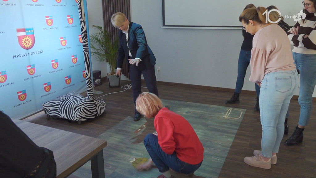 Magiczny dywan wsparciem w edukacji. Ciekawa konferencja w Końskich [wideo, zdjęcia]