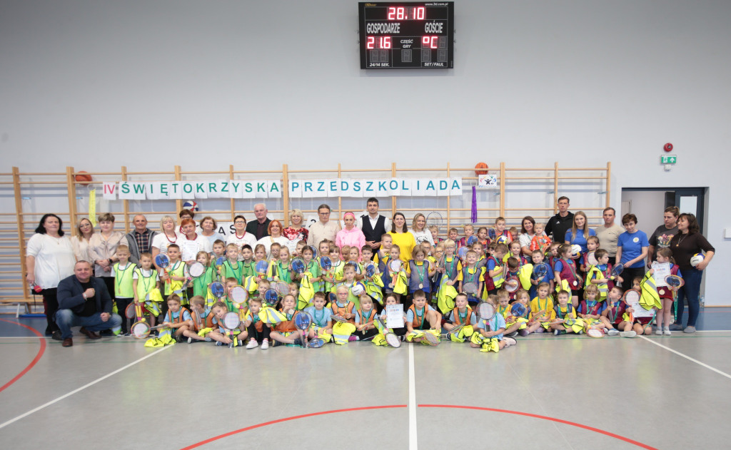 Mali sportowcy z Krasnej najlepsi w gminnej Przedszkoliadzie [wideo, zdjęcia]