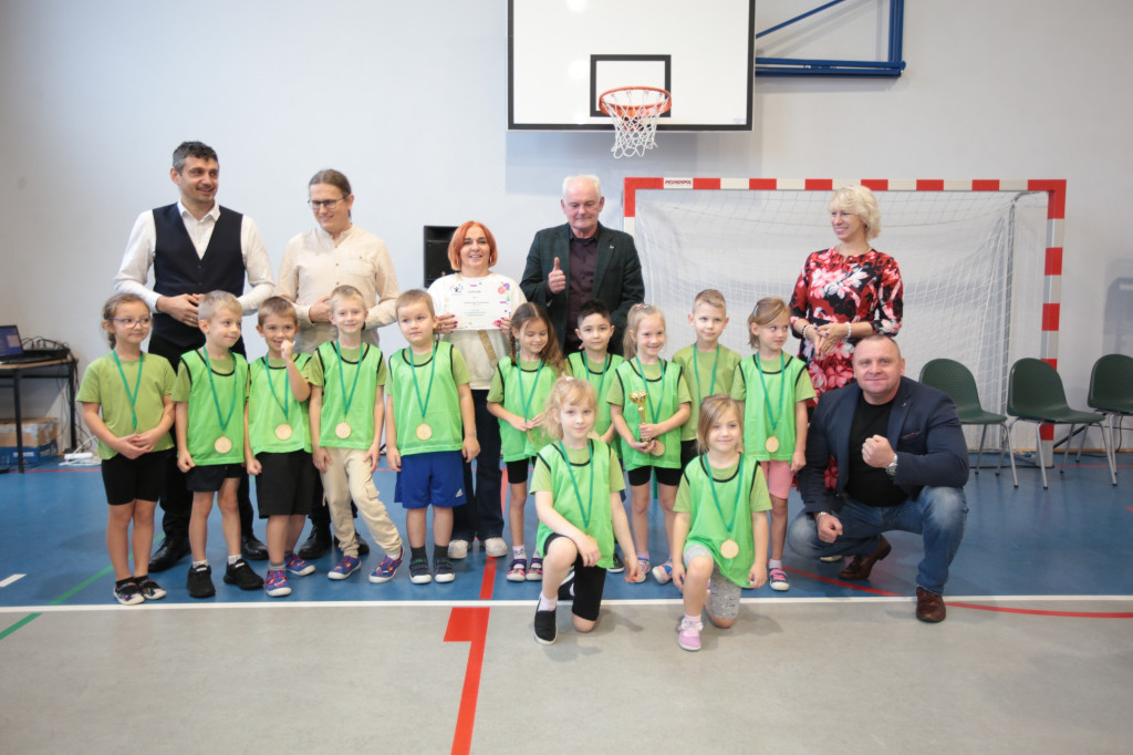 Mali sportowcy z Krasnej najlepsi w gminnej Przedszkoliadzie [wideo, zdjęcia]