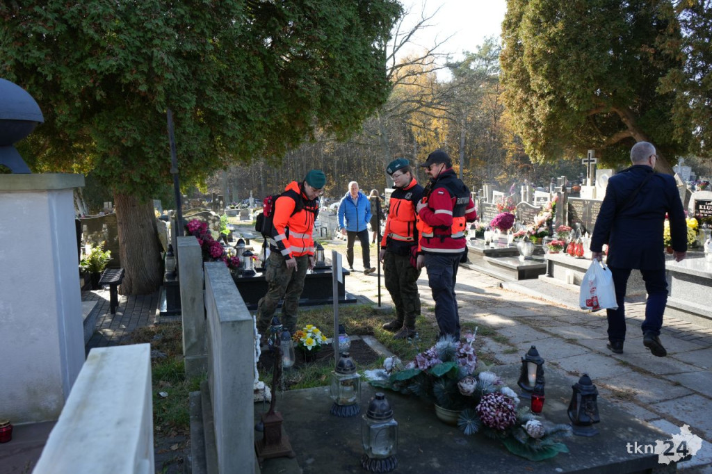 Sobotni poranek Wszystkich Świętych w Końskich. Zobaczcie zdjęcia