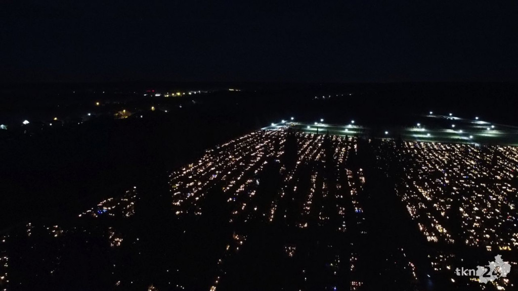 Konecki cmentarz z drona. Zobaczcie nocne ujęcia