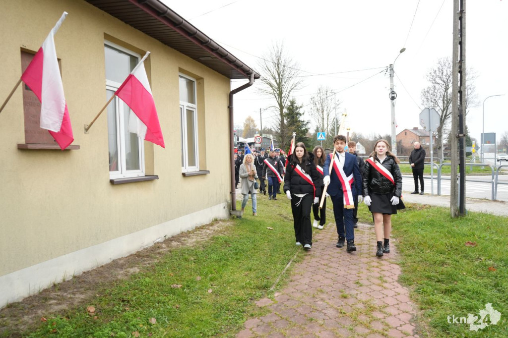 Pamięć, jedność i zaduma. W gminie Smyków uczczono Święto Niepodległości [wideo, zdjęcia]