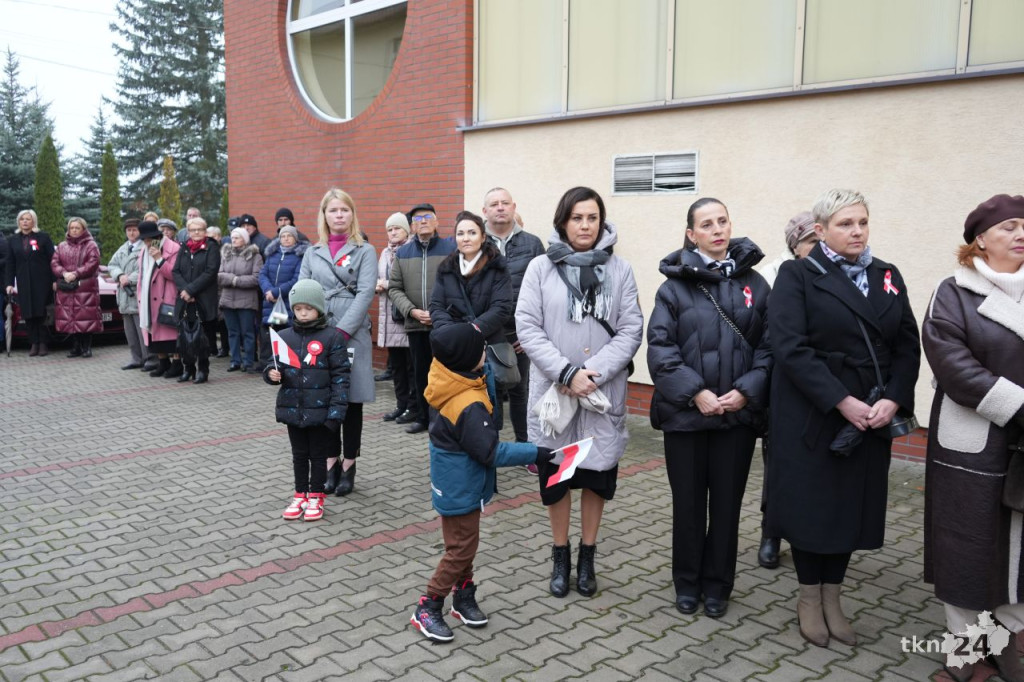Uroczyste obchody 107. rocznicy odzyskania Niepodległości Polski w Gowarczowie [wideo, zdjęcia]