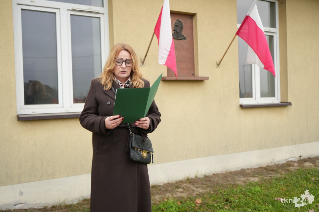 Pamięć, jedność i zaduma. W gminie Smyków uczczono Święto Niepodległości [wideo, zdjęcia]